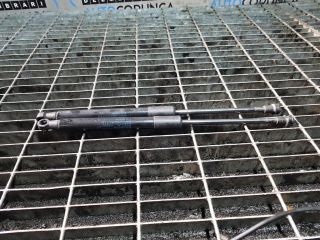 bontott BMW X1 Gázrugós Kitámasztó Teleszkóp Motorháztető