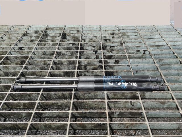 bontott BMW X1 Gázrugós Kitámasztó Teleszkóp Motorháztető