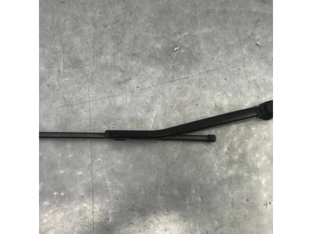 bontott BMW X1 Hátsó Ablaktörlő Kar