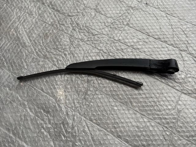 bontott BMW X1 Hátsó Ablaktörlő Kar