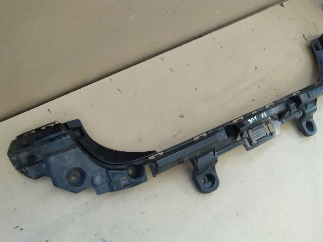 bontott BMW X1 Hátsó középső Lökhárító Tartó (Műanyag)