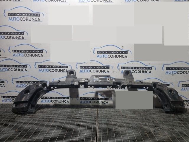 bontott BMW X1 Hátsó középső Lökhárító Tartó (Műanyag)