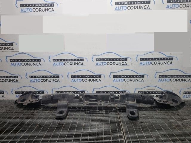 bontott BMW X1 Hátsó középső Lökhárító Tartó (Műanyag)