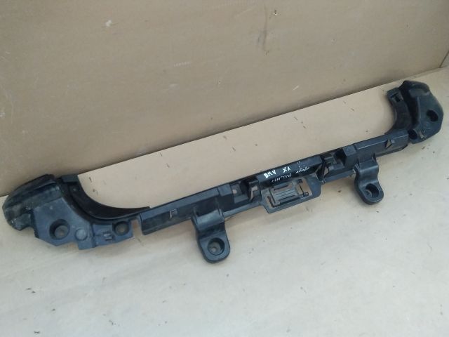 bontott BMW X1 Hátsó középső Lökhárító Tartó (Műanyag)