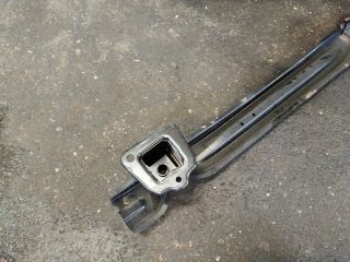 bontott BMW X1 Hátsó Lökhárító Merevítő (Fém)