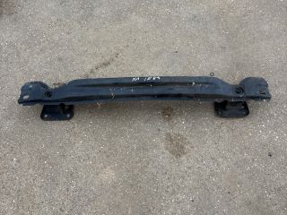 bontott BMW X1 Hátsó Lökhárító Merevítő (Fém)