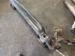 bontott BMW X1 Hátsó Lökhárító Merevítő (Fém)