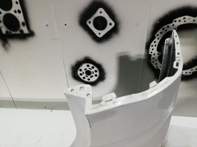 bontott BMW X1 Hátsó Lökhárító (Üresen)