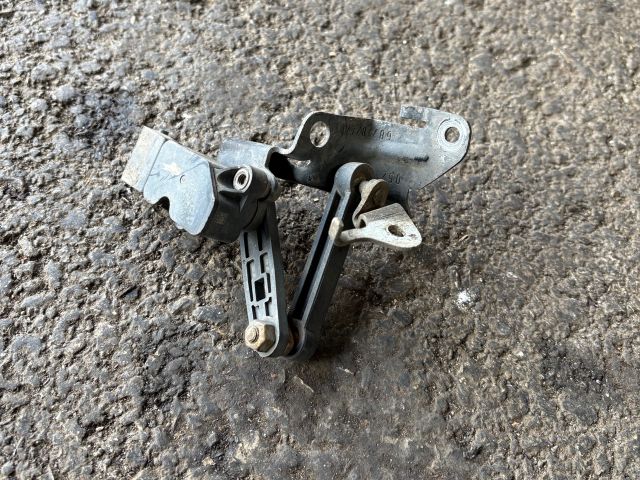 bontott BMW X1 Hátsó Xenon Szintszabályzó Jeladó