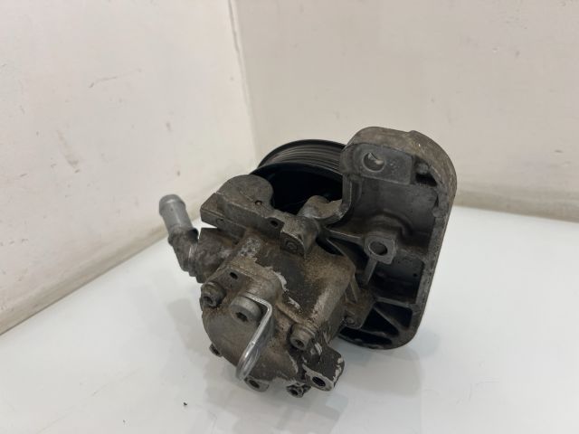 bontott BMW X1 Hidraulika Szivattyú