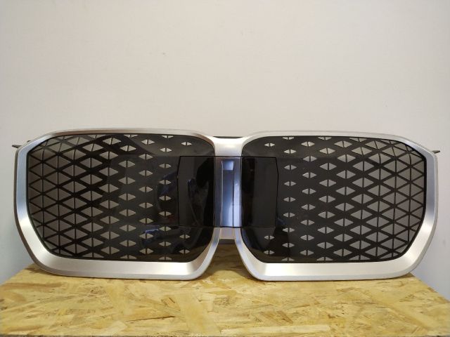 bontott BMW X1 Hűtőrács