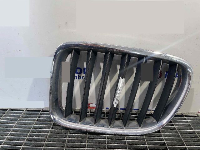 bontott BMW X1 Hűtőrács