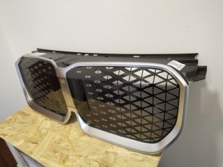 bontott BMW X1 Hűtőrács