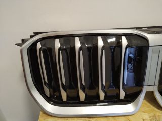 bontott BMW X1 Hűtőrács