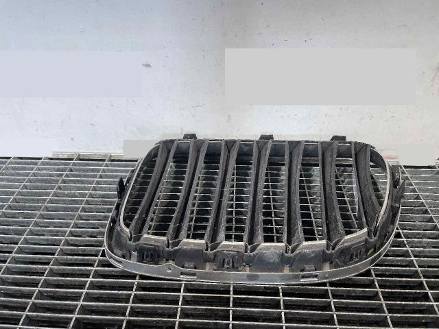 bontott BMW X1 Hűtőrács