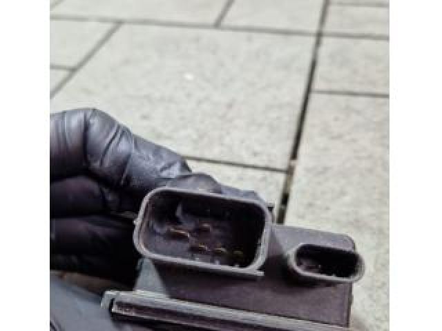 bontott BMW X1 Izzító Relé