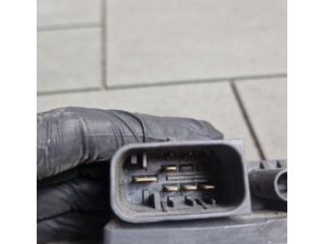 bontott BMW X1 Izzító Relé