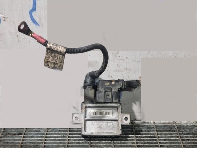 bontott BMW X1 Izzító Relé