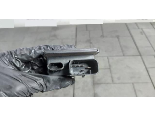 bontott BMW X1 Izzító Relé