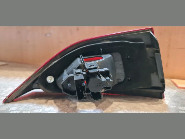 bontott BMW X1 Jobb Belső Hátsó Lámpa