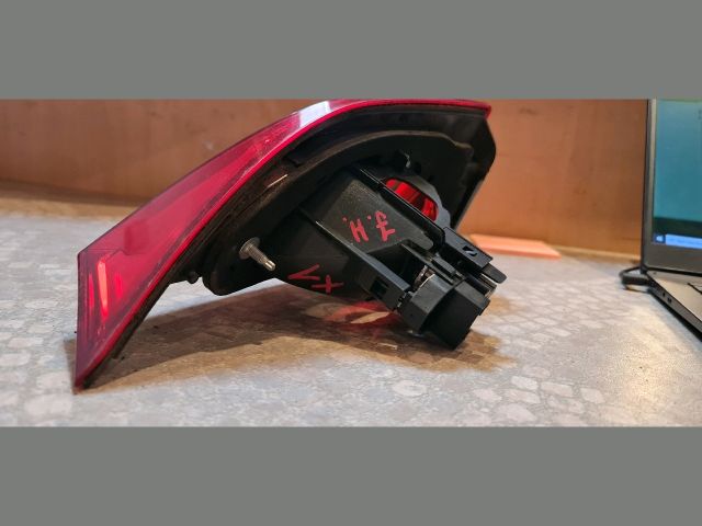 bontott BMW X1 Jobb Belső Hátsó Lámpa