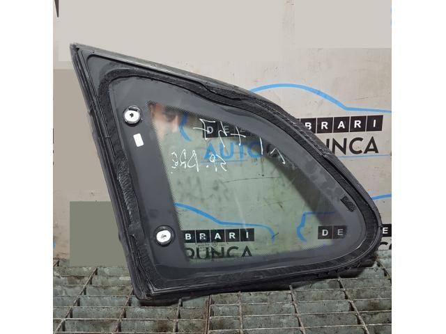 bontott BMW X1 Jobb C Oszlop Oldalablak Üveg