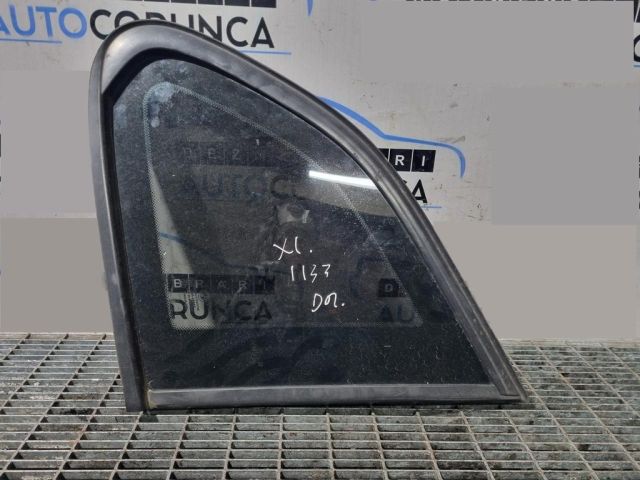 bontott BMW X1 Jobb C Oszlop Oldalablak Üveg