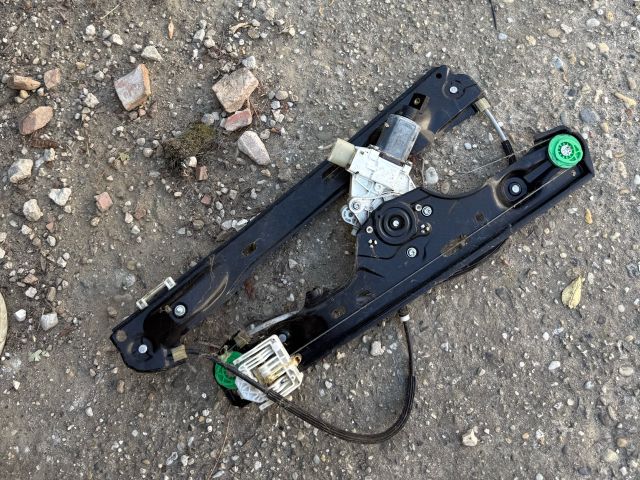 bontott BMW X1 Jobb első Ablakemelő Szerkezet (Elektromos)