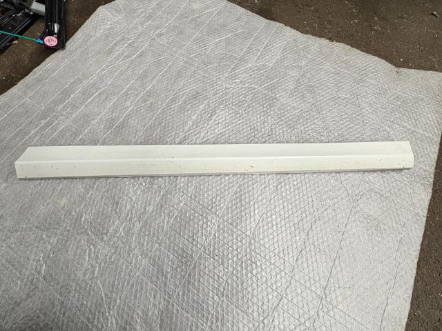 bontott BMW X1 Jobb első Ajtó Díszléc