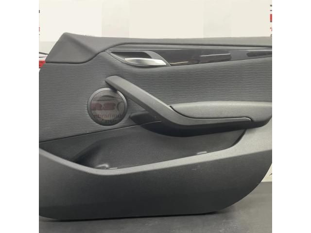 bontott BMW X1 Jobb első Ajtó Kárpit