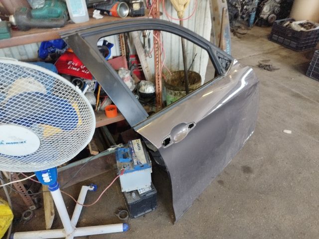 bontott BMW X1 Jobb első Ajtó (Üres lemez)