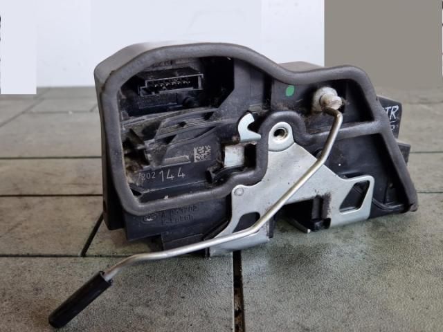 bontott BMW X1 Jobb első Ajtózár