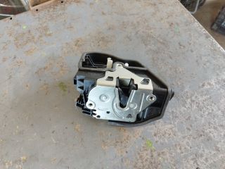 bontott BMW X1 Jobb első Ajtózár