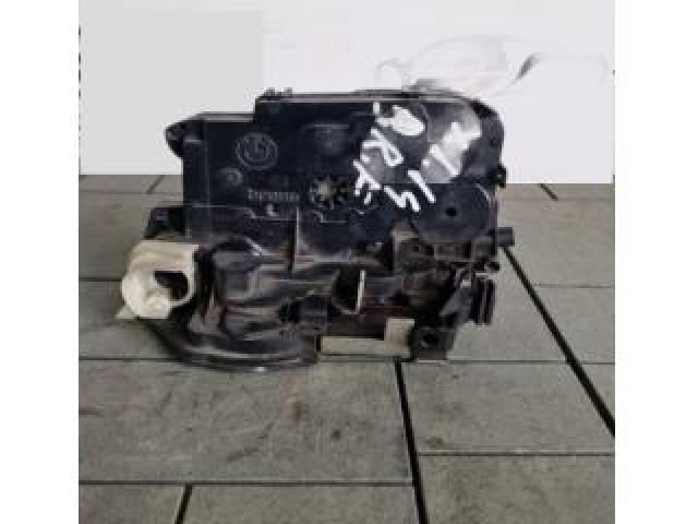 bontott BMW X1 Jobb első Ajtózár