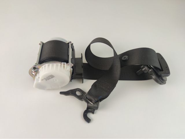 bontott BMW X1 Jobb első Biztonsági Öv