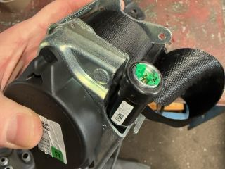 bontott BMW X1 Jobb első Biztonsági Öv