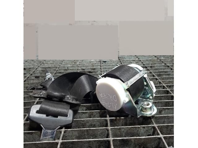 bontott BMW X1 Jobb első Biztonsági Öv