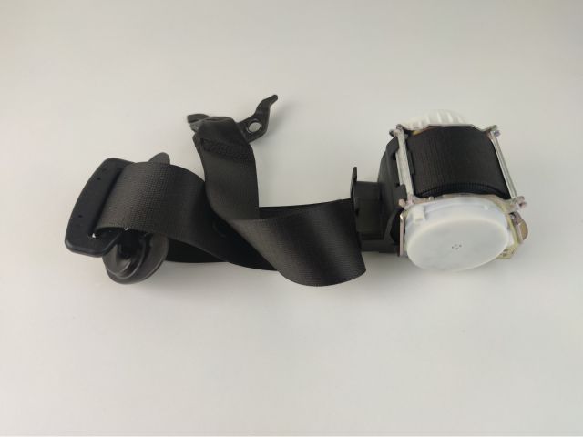 bontott BMW X1 Jobb első Biztonsági Öv