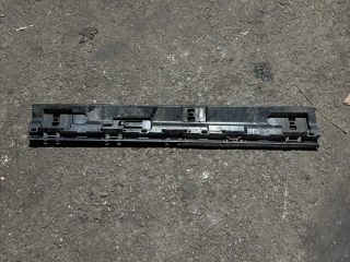 bontott BMW X1 Jobb első Küszöb Tartó