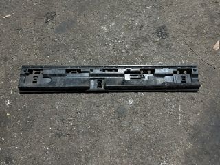 bontott BMW X1 Jobb első Küszöb Tartó