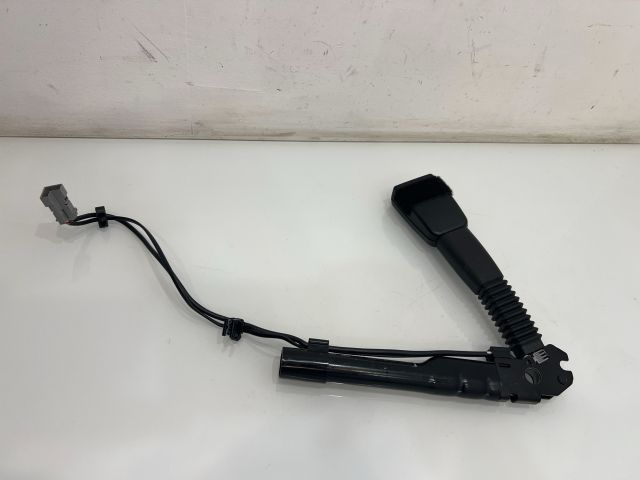 bontott BMW X1 Jobb első Övfeszítő