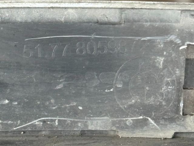 bontott BMW X1 Jobb első Sárvédő Díszléc