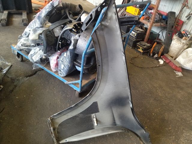 bontott BMW X1 Jobb első Sárvédő