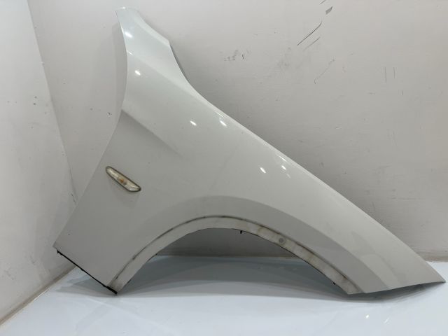 bontott BMW X1 Jobb első Sárvédő