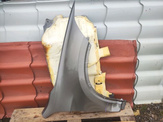 bontott BMW X1 Jobb első Sárvédő