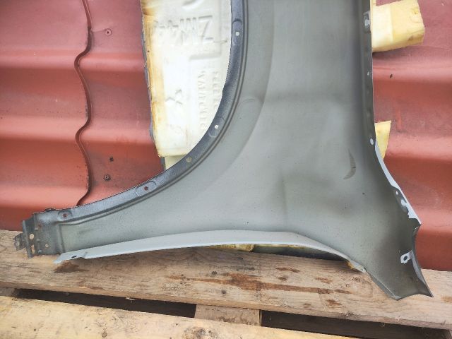 bontott BMW X1 Jobb első Sárvédő