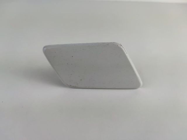 bontott BMW X1 Jobb Fényszórómosó Fedél