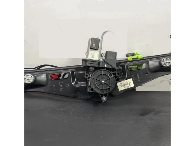 bontott BMW X1 Jobb hátsó Ablakemelő Szerkezet (Elektromos)