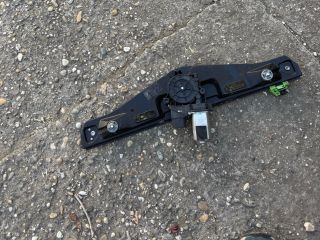 bontott BMW X1 Jobb hátsó Ablakemelő Szerkezet (Elektromos)
