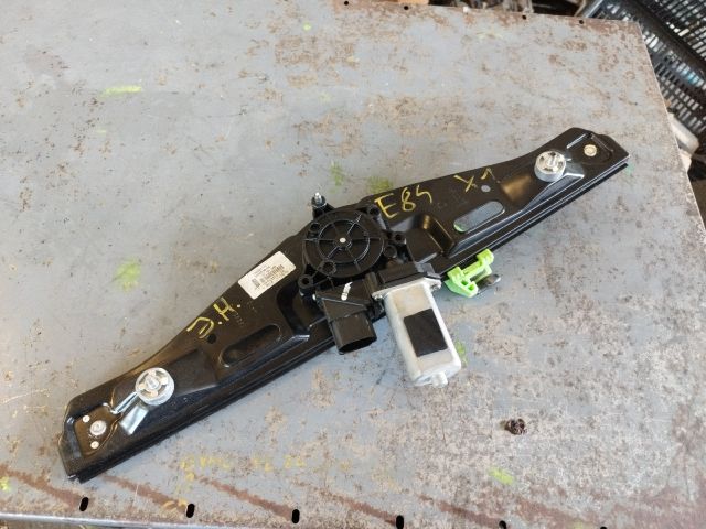 bontott BMW X1 Jobb hátsó Ablakemelő Szerkezet (Elektromos)